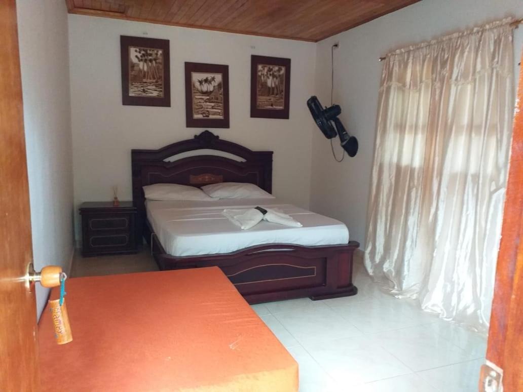 פאלומינו Hostel Cattleya מראה חיצוני תמונה