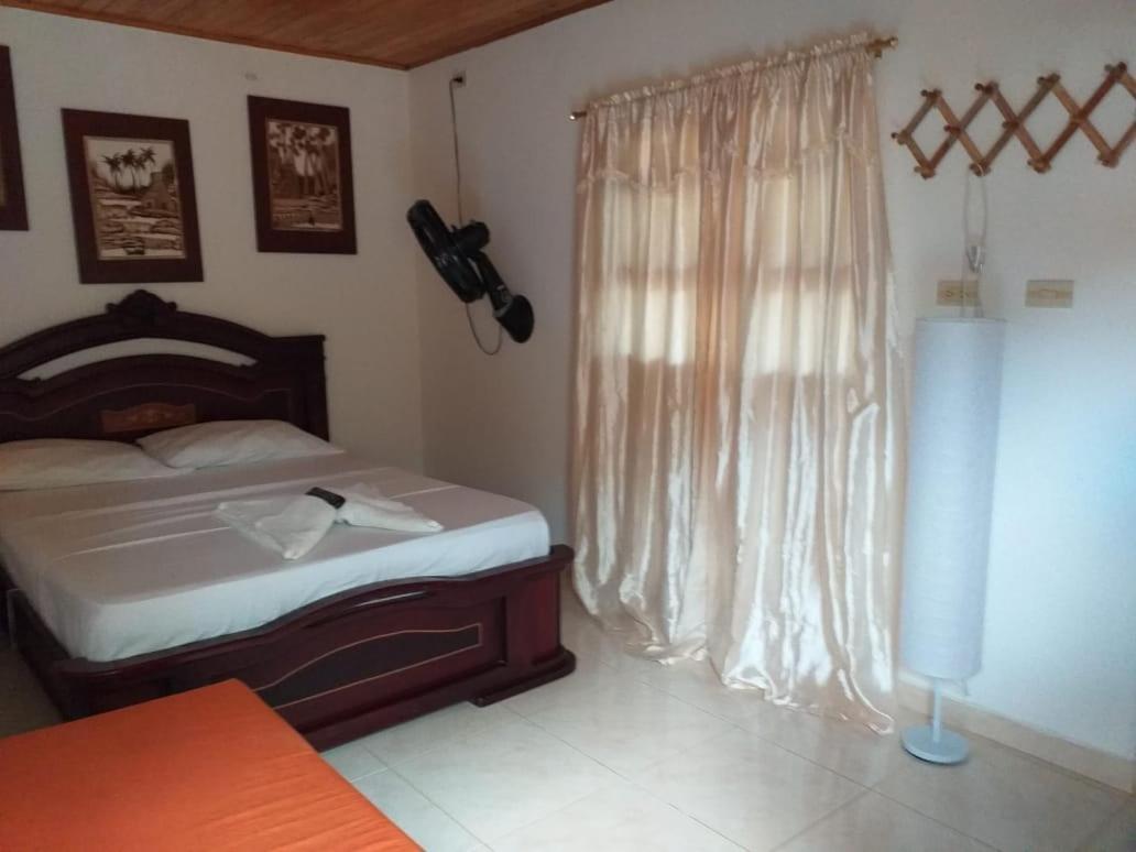 פאלומינו Hostel Cattleya מראה חיצוני תמונה