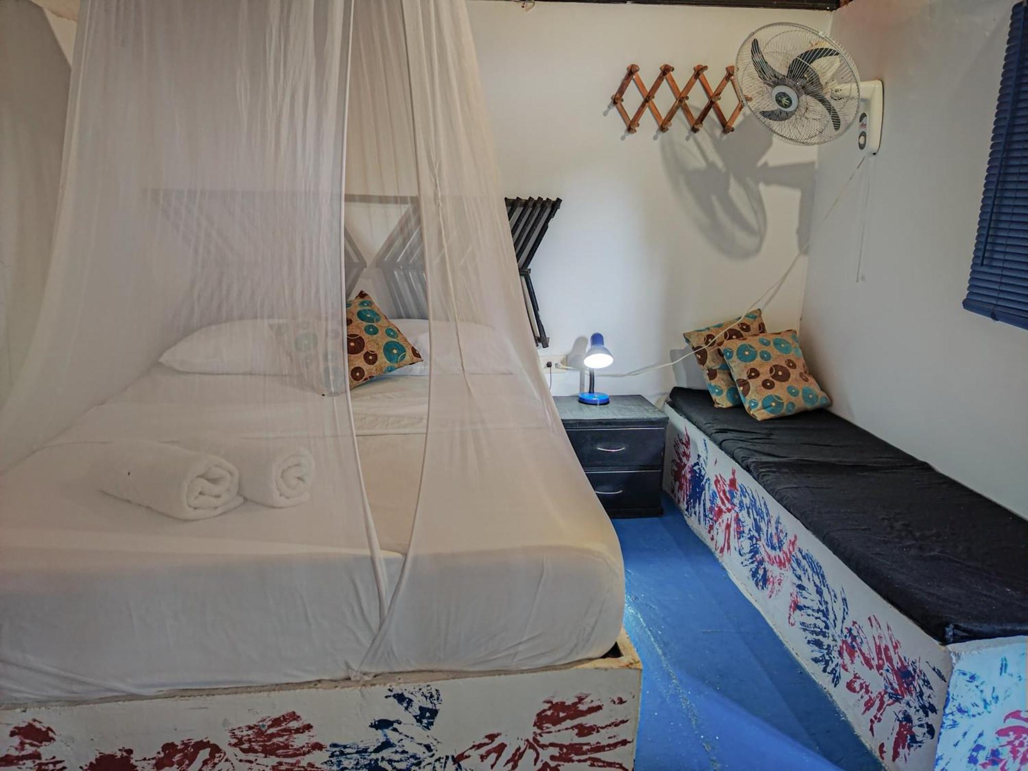 פאלומינו Hostel Cattleya מראה חיצוני תמונה