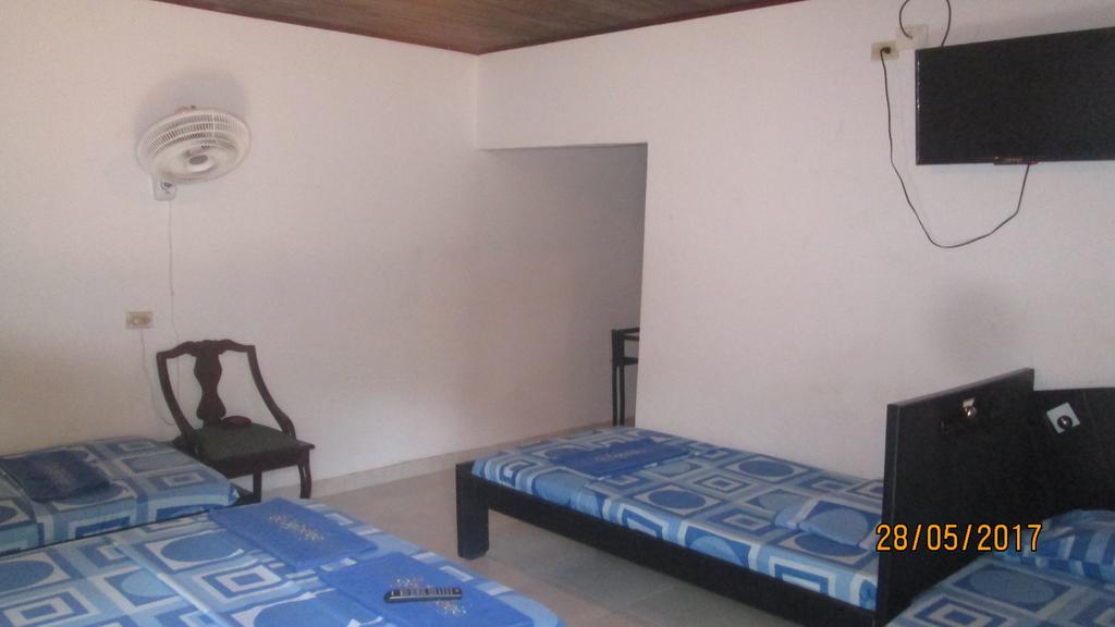 פאלומינו Hostel Cattleya מראה חיצוני תמונה