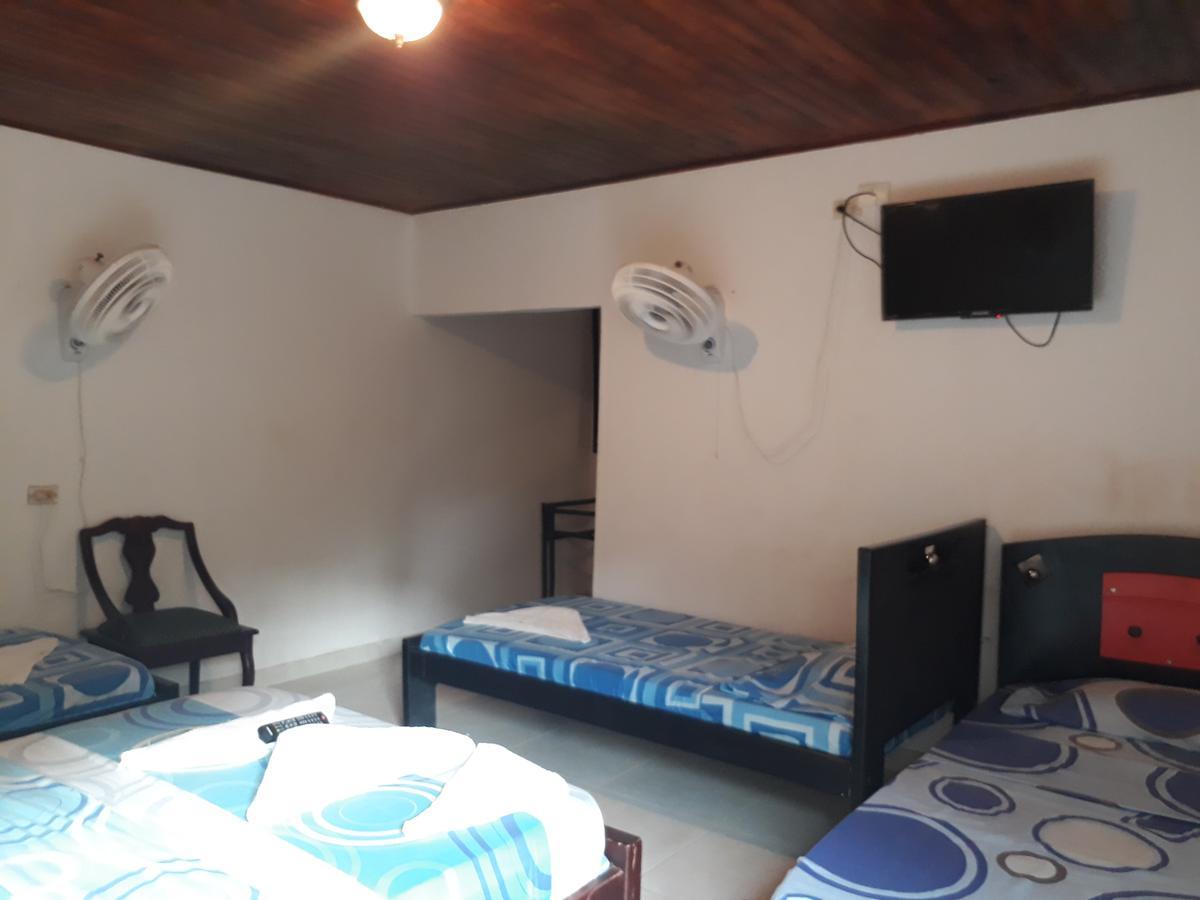 פאלומינו Hostel Cattleya מראה חיצוני תמונה