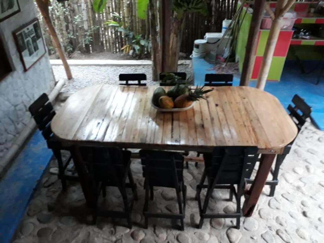 פאלומינו Hostel Cattleya מראה חיצוני תמונה